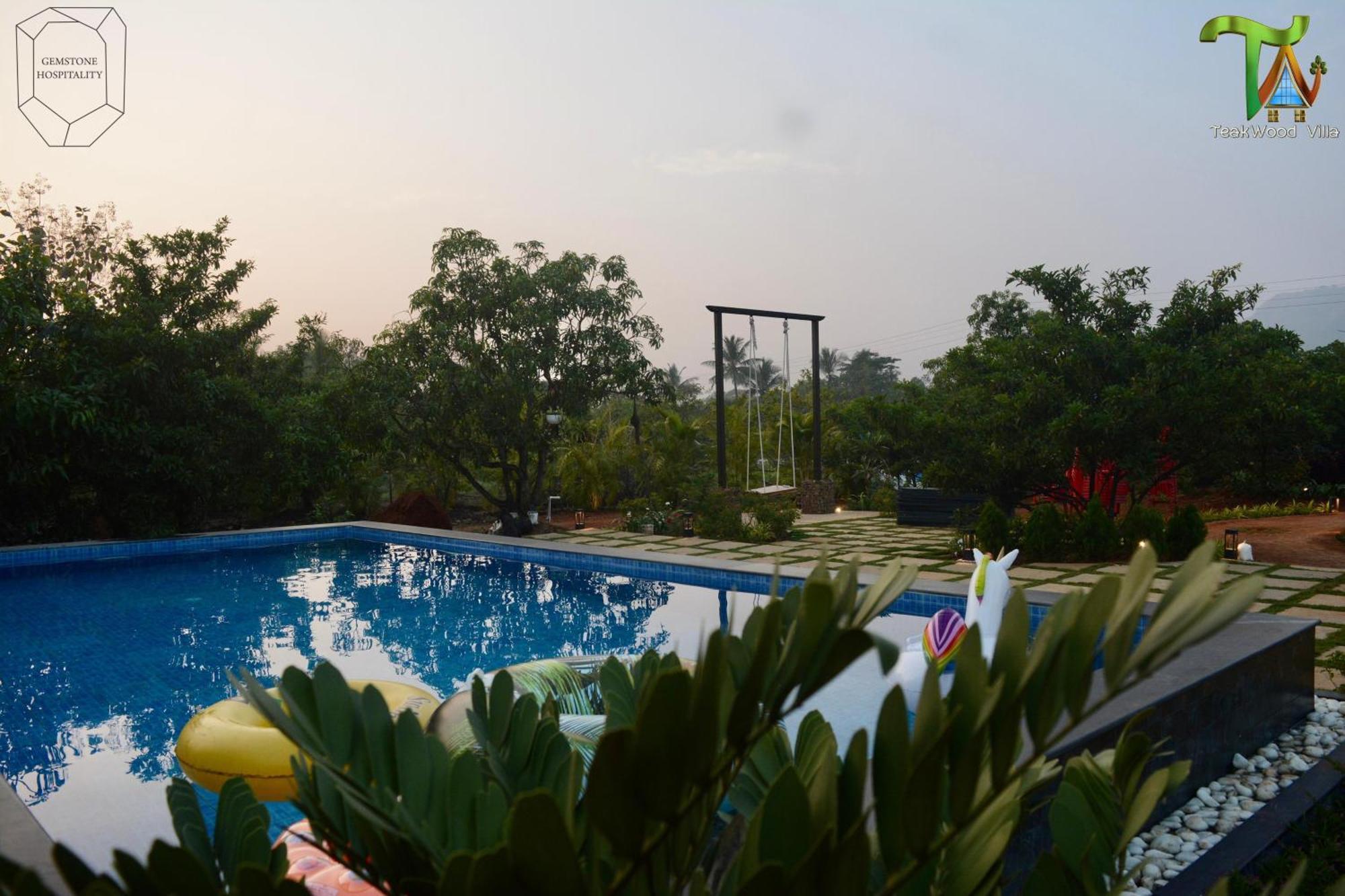 Luxurious 3Bhk W//Pool Teakwood Villa By Gemstone Hospitality Alibag Exterior photo